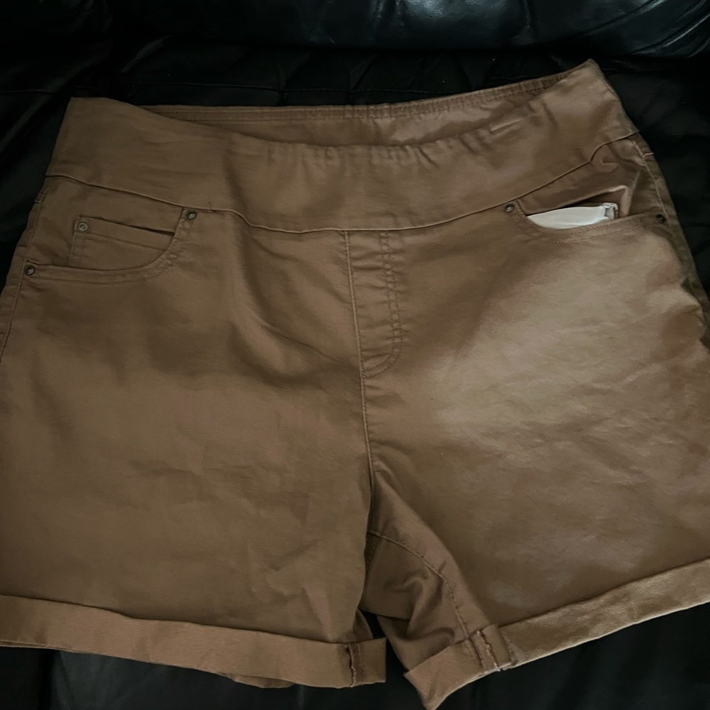 Khaki shorts. 3’ or 5’ inch